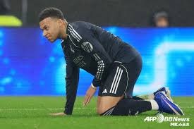 王曼昱击败帕瓦德，梁靖崑被勒布伦逆转，没把握住局点