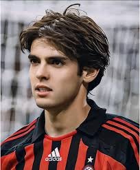 #MCICHE 来源：《镜报》