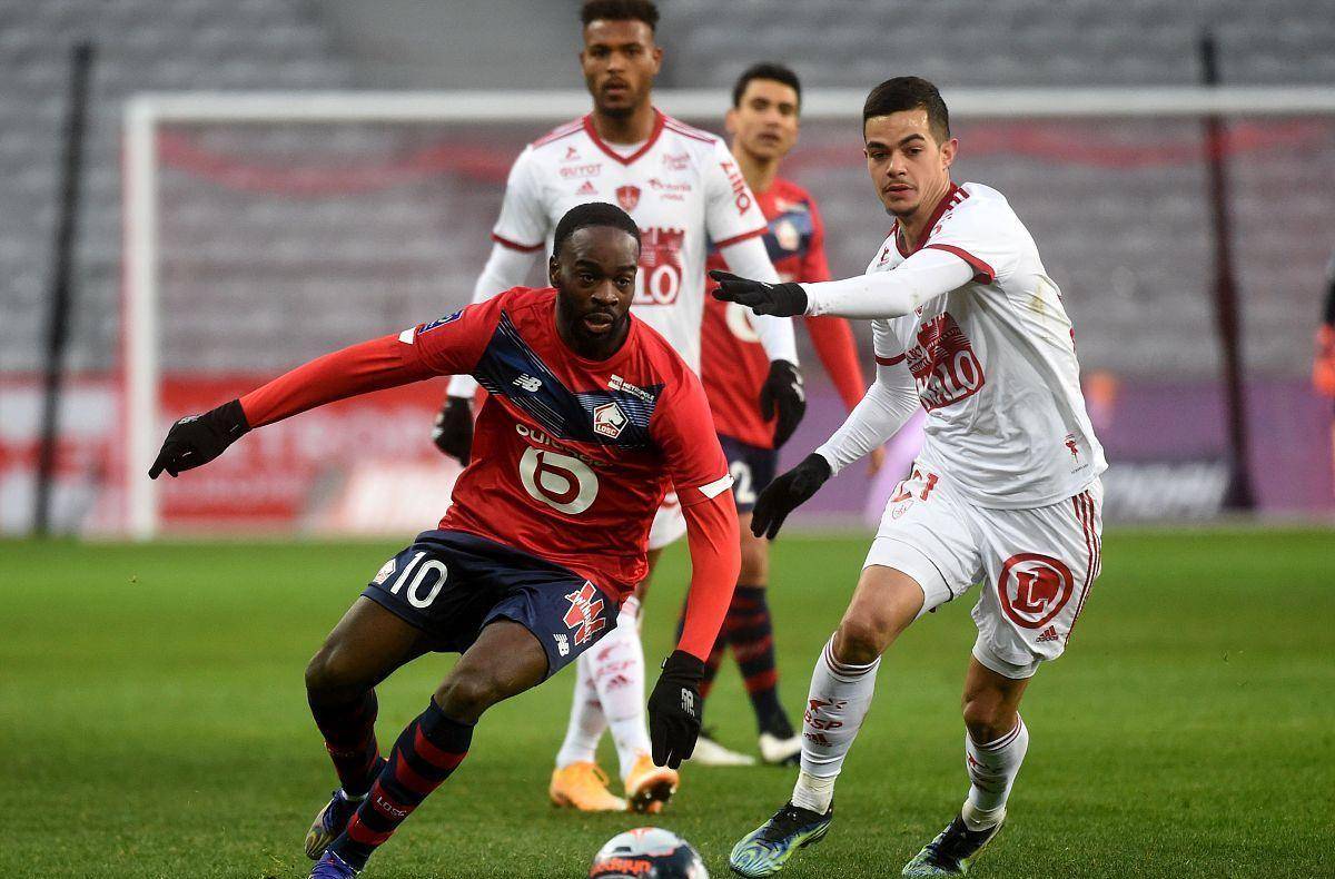 他养成了勤 他养成了勤