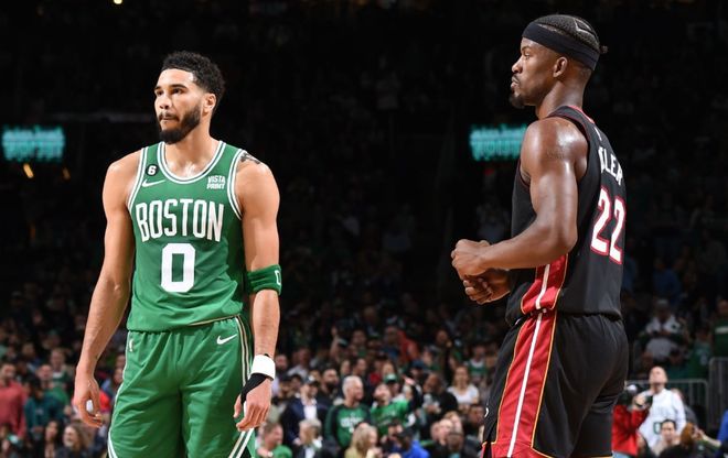 出了稳健的 出了稳健的